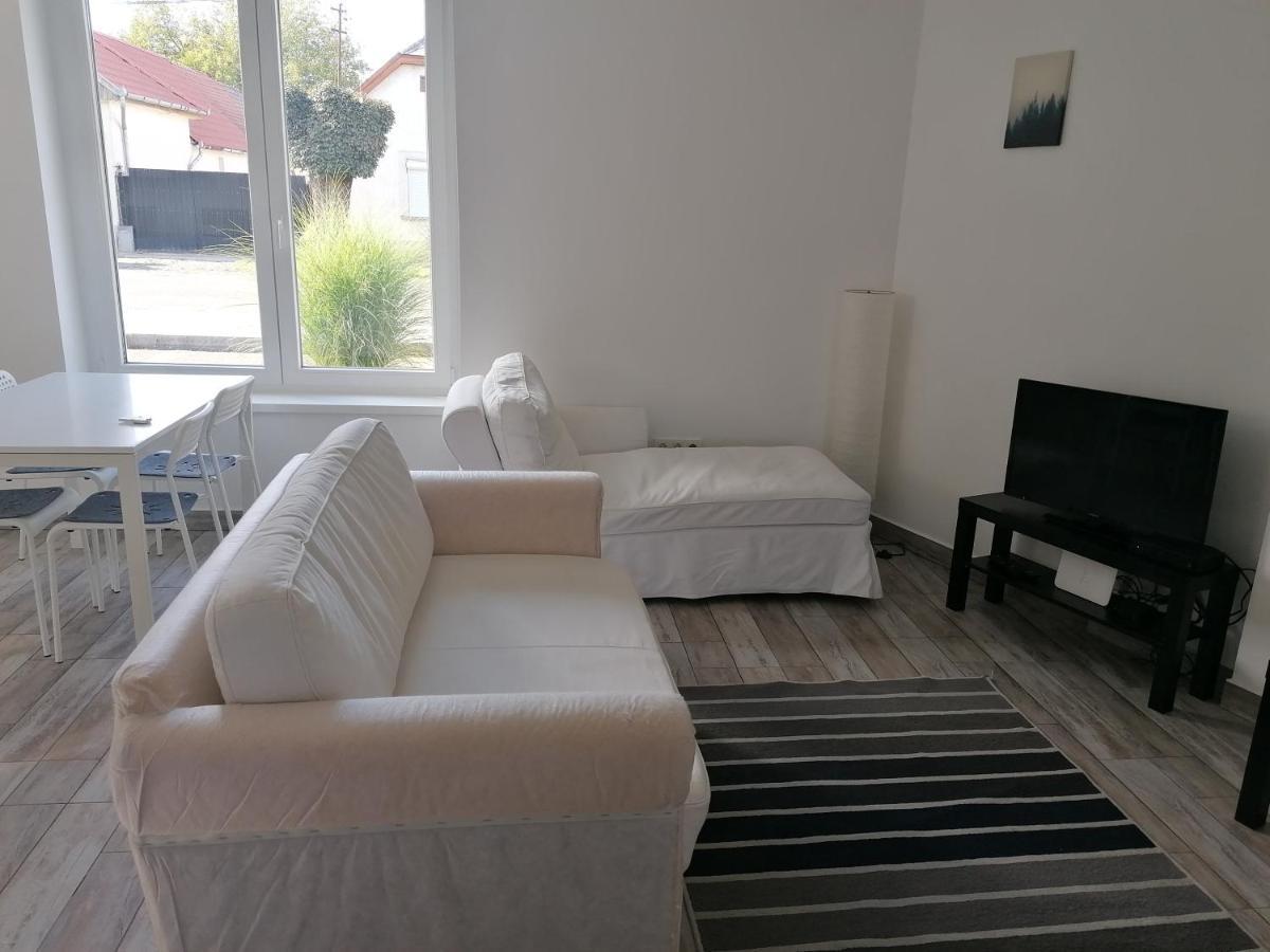 Cuki Apartmanok Dombóvár エクステリア 写真
