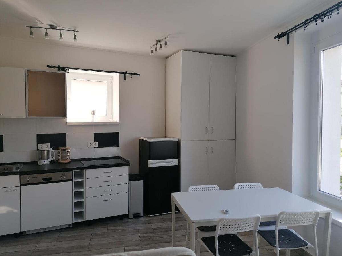 Cuki Apartmanok Dombóvár エクステリア 写真
